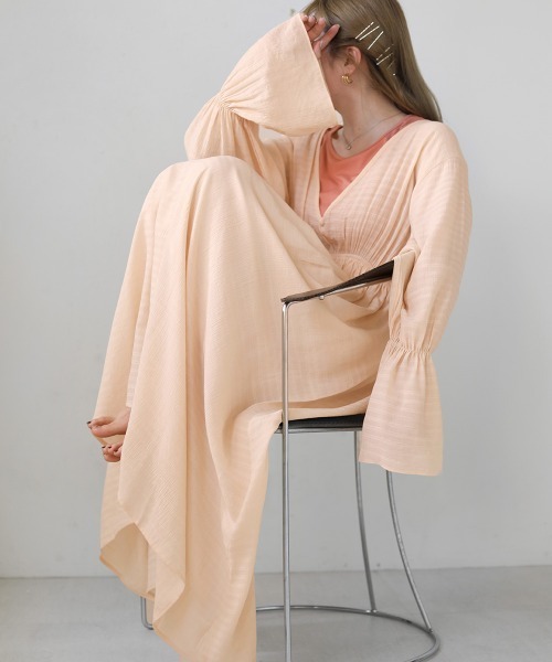 Bab（バブ）の「インナー付きレイヤードエアリーワンピース（ワンピース・レディース・アイボリー/ラベンダー/ピンクベージュ・M）」の15枚目の写真