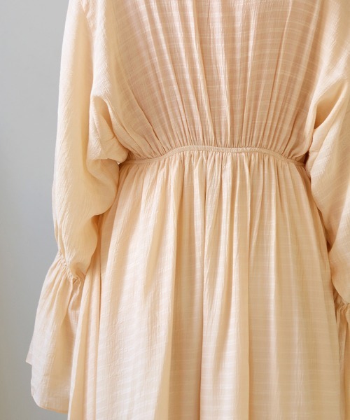 Bab（バブ）の「インナー付きレイヤードエアリーワンピース（ワンピース・レディース・アイボリー/ラベンダー/ピンクベージュ・M）」の19枚目の写真