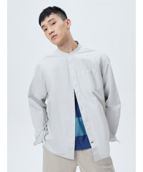 GAP（ギャップ）の「ポプリン バンドカラーシャツ（シャツ/ブラウス・メンズ・ホワイト/ライトグリーン/マルチ/アクア・S/M/L/XL/XS）」の3枚目の写真