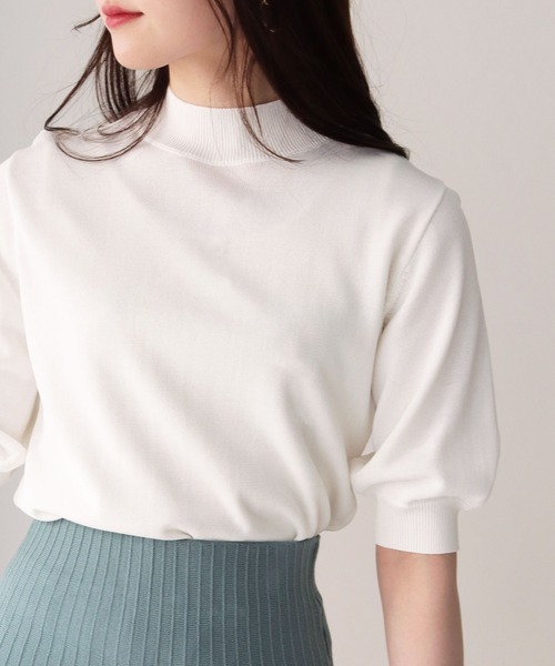 HER CLOSET（ハークローゼット）の「【cheriella】イージーケアドライタッチプチハイネック5分袖無地ニット（ニット/セーター・レディース・ホワイト/ブラック/ピンク/ブルー/スモークピンク/グレイッシュベージュ/レッド/ロイヤルブルー/グリーン・M）」の3枚目の写真