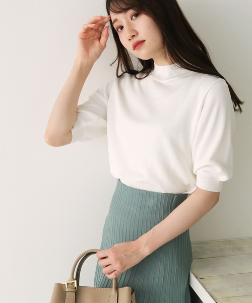 HER CLOSET（ハークローゼット）の「【cheriella】イージーケアドライタッチプチハイネック5分袖無地ニット（ニット/セーター・レディース・ホワイト/ブラック/ピンク/ブルー/スモークピンク/グレイッシュベージュ/レッド/ロイヤルブルー/グリーン・M）」の12枚目の写真