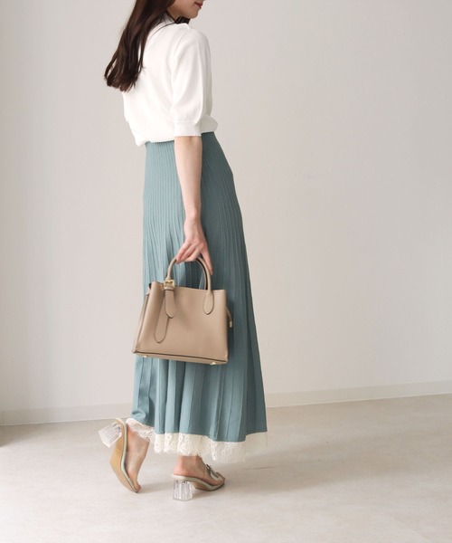 HER CLOSET（ハークローゼット）の「【cheriella】イージーケアドライタッチプチハイネック5分袖無地ニット（ニット/セーター・レディース・ホワイト/ブラック/ピンク/ブルー/スモークピンク/グレイッシュベージュ/レッド/ロイヤルブルー/グリーン・M）」の15枚目の写真