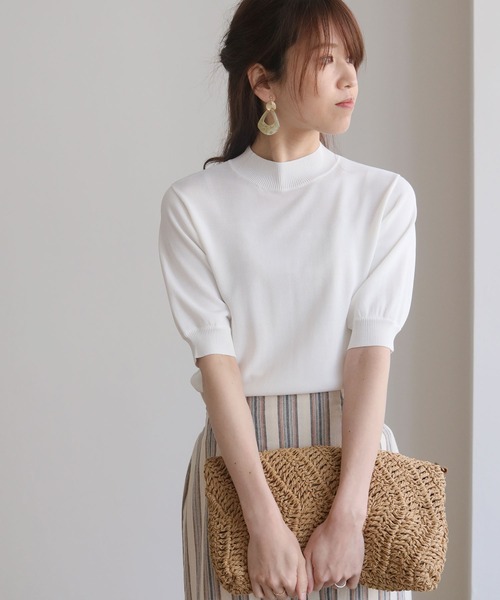 HER CLOSET（ハークローゼット）の「【cheriella】イージーケアドライタッチプチハイネック5分袖無地ニット（ニット/セーター・レディース・ホワイト/ブラック/ピンク/ブルー/スモークピンク/グレイッシュベージュ/レッド/ロイヤルブルー/グリーン・M）」の17枚目の写真