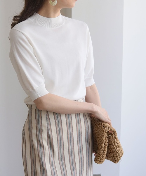 HER CLOSET（ハークローゼット）の「【cheriella】イージーケアドライタッチプチハイネック5分袖無地ニット（ニット/セーター・レディース・ホワイト/ブラック/ピンク/ブルー/スモークピンク/グレイッシュベージュ/レッド/ロイヤルブルー/グリーン・M）」の19枚目の写真