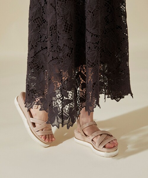 GRACE CLASS（グレースクラス）の「ニットコンビレースワンピース（ワンピース・レディース・ダークブラウン/キナリ・36）」の8枚目の写真