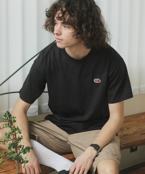 FRUIT OF THE LOOM（フルーツオブザルーム）の「FRUIT OF THE LOOM×ROOPTOKYO/フルーツオブザルーム×ループトウキョウ ワンポイントワッペンS/S Tee Tシャツ 2026年春夏（Tシャツ/カットソー・メンズ・ホワイト/ブラック/ブラック系1/ホワイト系1/ホワイト×パープル/ブラック×グリーン・S/M/L/XL）」の9枚目の写真