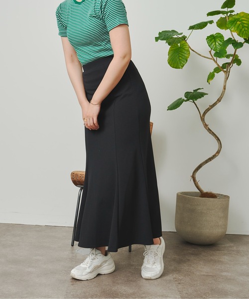 CPCM（シーピーシーエム）の「カットジョーゼットマーメイドラインスカート（スカート・レディース・アイボリー/ブラック/グリーン/イエロー/オレンジ・FREE）」の20枚目の写真