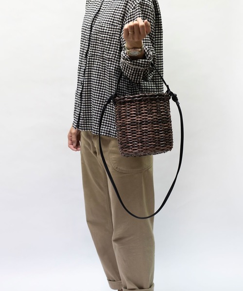  MAKE UP（メイクアップ）の「MAKE UP 軽量PEラウンド 2wayミニトートバッグ/かごバッグ(巾着付)（トートバッグ・レディース・ブラック/ブラウン・FREE）」の8枚目の写真