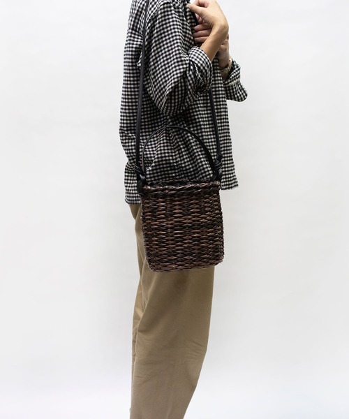  MAKE UP（メイクアップ）の「MAKE UP 軽量PEラウンド 2wayミニトートバッグ/かごバッグ(巾着付)（トートバッグ・レディース・ブラック/ブラウン・FREE）」の9枚目の写真