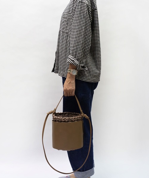  MAKE UP（メイクアップ）の「MAKE UP 軽量PEラウンド 2wayミニトートバッグ/かごバッグ(巾着付)（トートバッグ・レディース・ブラック/ブラウン・FREE）」の16枚目の写真