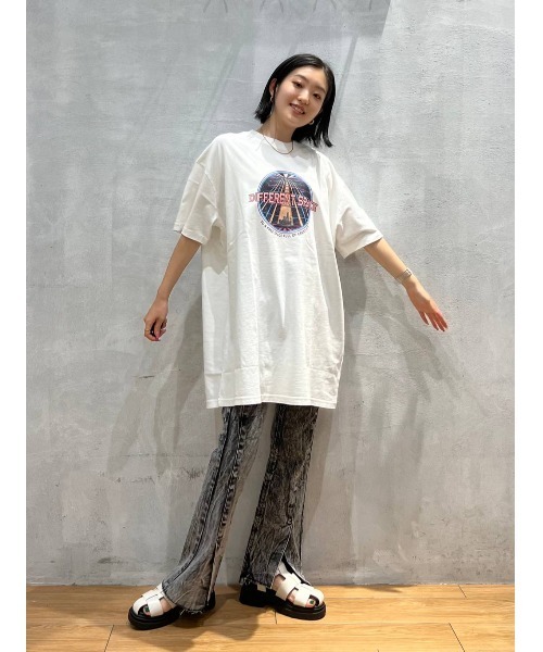PAGEBOY（ページボーイ）の「ロックチュニックTシャツ（Tシャツ/カットソー・レディース・チャコールグレー/ブラウン系その他/オフホワイト・FREE）」の4枚目の写真