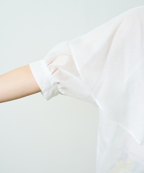 HERENCIA（ヘレンチア）の「ケープ風シアーブラウス（シャツ/ブラウス・レディース・グリーン/イエロー/ホワイト・MEDIUM）」の17枚目の写真