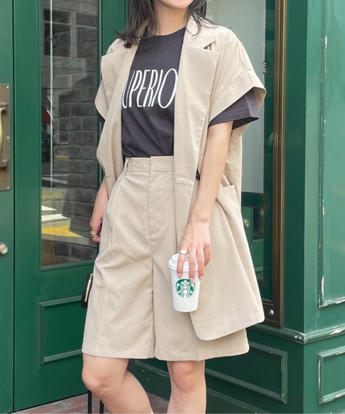 COLONY 2139（コロニートゥーワンスリーナイン）の「メッセージロゴTシャツ / SUPERIOR（Tシャツ/カットソー・レディース・ホワイト/ブラック/ベージュ・FREE）」の2枚目の写真