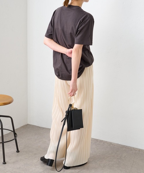 COLONY 2139（コロニートゥーワンスリーナイン）の「メッセージロゴTシャツ / SUPERIOR（Tシャツ/カットソー・レディース・ホワイト/ブラック/ベージュ・FREE）」の4枚目の写真