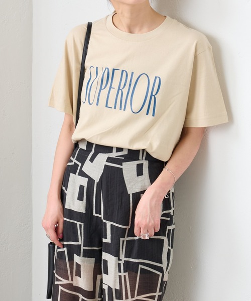 COLONY 2139（コロニートゥーワンスリーナイン）の「メッセージロゴTシャツ / SUPERIOR（Tシャツ/カットソー・レディース・ホワイト/ブラック/ベージュ・FREE）」の20枚目の写真