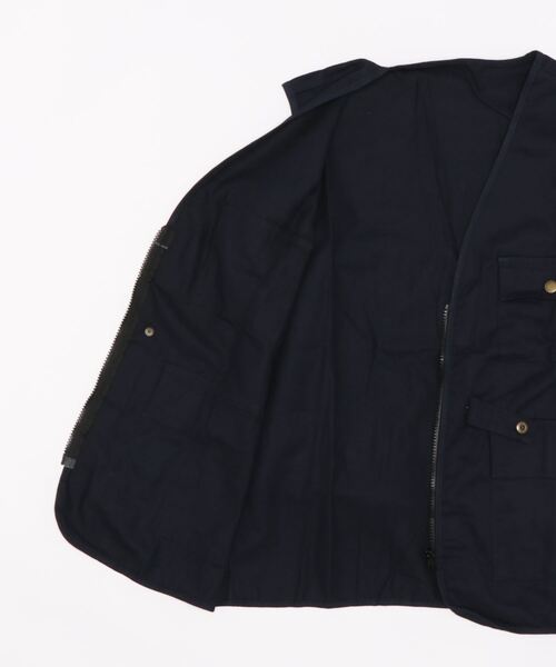 Monocoro toppi(モノコロトッピ)の「メンズライク ワイド フィッシングベスト(ベスト・レディース・ネイビー/ベージュ・L/2L/3L/M)」の4枚目の写真