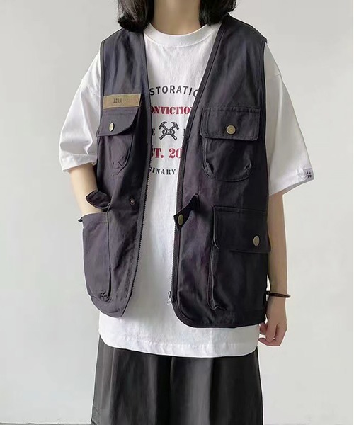 Monocoro toppi(モノコロトッピ)の「メンズライク ワイド フィッシングベスト(ベスト・レディース・ネイビー/ベージュ・L/2L/3L/M)」の2枚目の写真