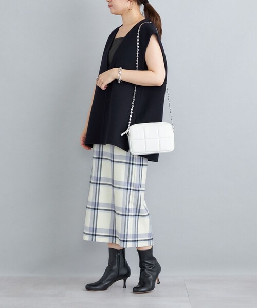 ADD CULUMN（アドカラム）の「ADD CULUMN:PUFF CROSS BODY CHAIN◆（ショルダーバッグ・レディース・ブラック/ライトホワイト/ワイン・ONE SIZE）」の20枚目の写真