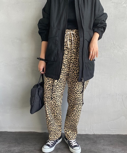 UNIVERSAL OVERALL（ユニバーサルオーバーオール）の「【FINEBOYS 2月号掲載】[UNIVERSAL OVERALL/ユニバーサルオーバーオール] 別注 シェフパンツ（その他パンツ・レディース・ブラック/ネイビー/オリーブ/レオパード/ワンウォッシュ・S/M/L）」の5枚目の写真