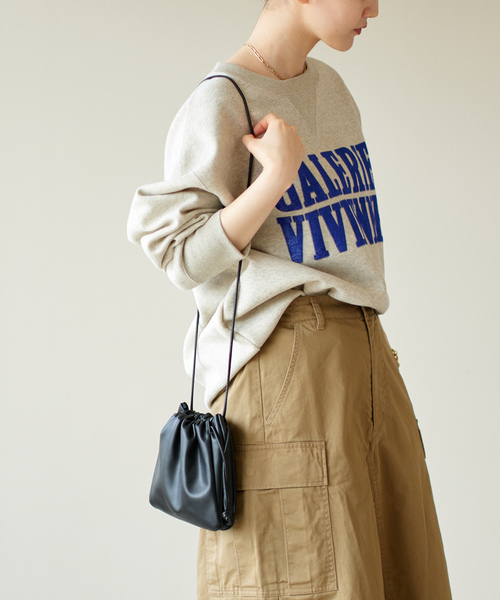 IENA(イエナ)の「【ESLOW/エスロー】 DRAWSTRING バッグ(ショルダーバッグ・レディース・ブラック/カーキ/グレー系その他・FREE)」の2枚目の写真