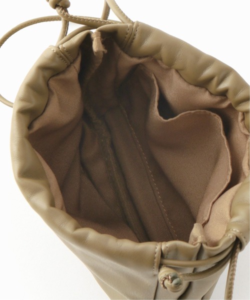 IENA(イエナ)の「【ESLOW/エスロー】 DRAWSTRING バッグ(ショルダーバッグ・レディース・ブラック/カーキ/グレー系その他・FREE)」の20枚目の写真