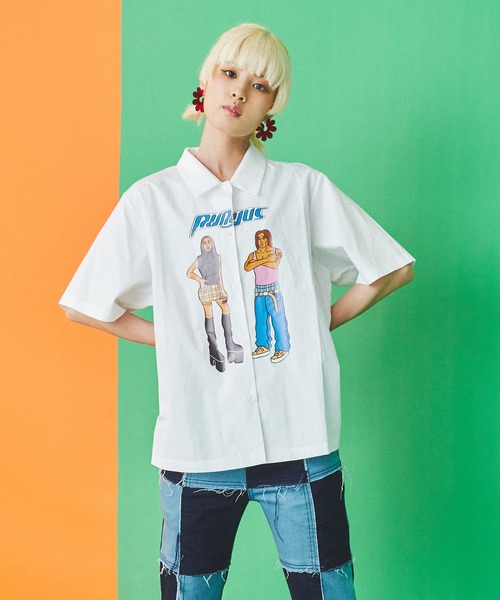 PUNYUS(プニュズ)の「90sアイコン半袖シャツ(シャツ/ブラウス・レディース・ホワイト/ベージュ・2/4/3/1)」の2枚目の写真