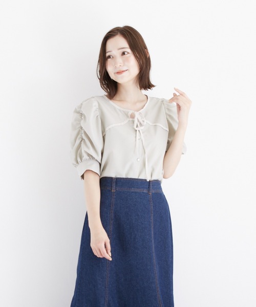 PAPAVER（パパヴェル）の「【PAPAVER】スパンブロード配色デコルテBL（シャツ/ブラウス・レディース・ブラック/オフホワイト/ミント・MEDIUM）」の2枚目の写真