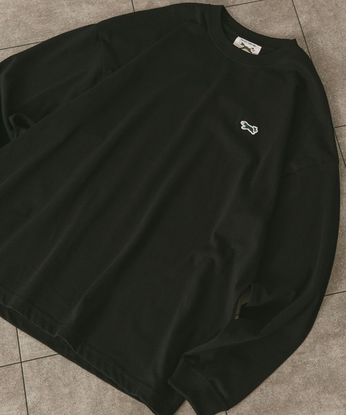 PENNEYS(ぺニーズ)の「『別注』PENNEYS×DOORS THE FOX ワッペンロングTシャツ(Tシャツ/カットソー・メンズ・ホワイト/ブラック/ベージュ/グレー系その他・MEDIUM/LARGE)」の3枚目の写真