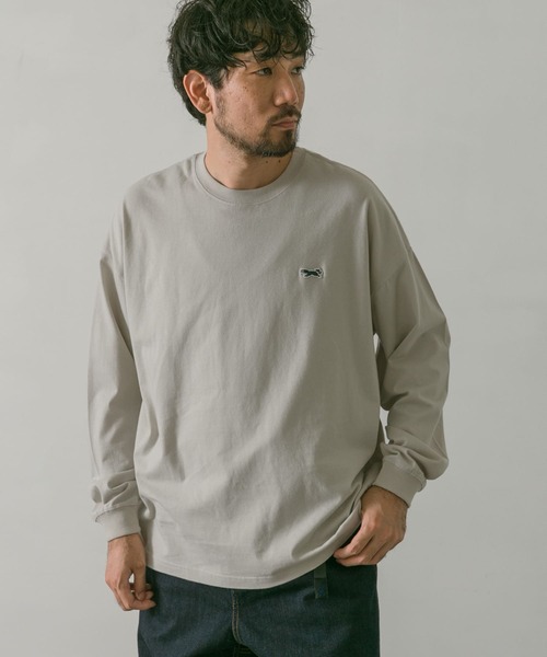 PENNEYS(ぺニーズ)の「『別注』PENNEYS×DOORS THE FOX ワッペンロングTシャツ(Tシャツ/カットソー・メンズ・ホワイト/ブラック/ベージュ/グレー系その他・MEDIUM/LARGE)」の5枚目の写真