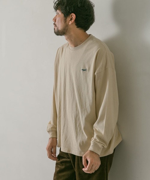 PENNEYS(ぺニーズ)の「『別注』PENNEYS×DOORS THE FOX ワッペンロングTシャツ(Tシャツ/カットソー・メンズ・ホワイト/ブラック/ベージュ/グレー系その他・MEDIUM/LARGE)」の7枚目の写真