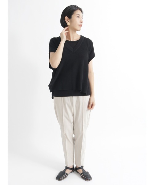 Lugnoncure（ルノンキュール）の「Vネックニットベスト（ベスト・レディース・ブラック/イエロー/ベージュ・ﾌﾘ-）」の4枚目の写真