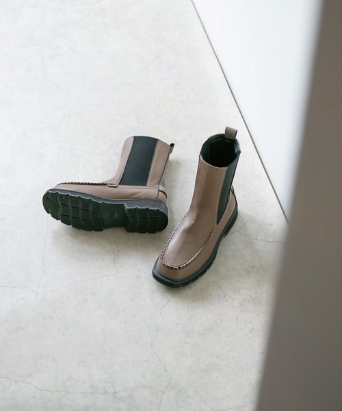 menue(メヌエ)の「トラックソールサイドゴアモカブーツ(ブーツ・レディース・ブラック/アイボリー/グレイッシュベージュ・S/M/L)」の22枚目の写真