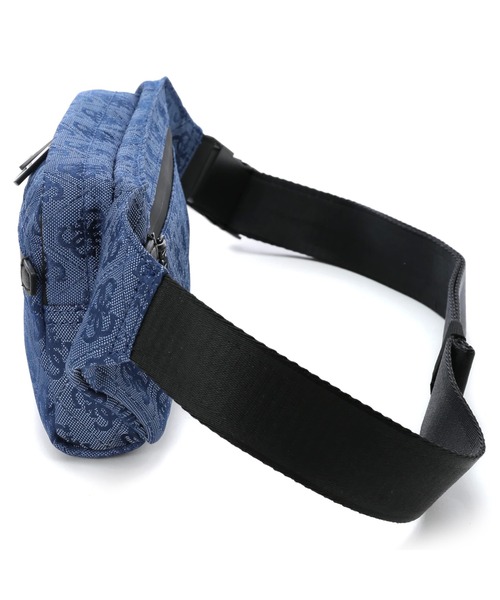 Guess(ゲス)の「VEZZOLA NYLON Squared Bum Bag(ボディバッグ/ウエストポーチ・メンズ・ブラック/オフホワイト/ダークブルー・ONE SIZE)」の5枚目の写真