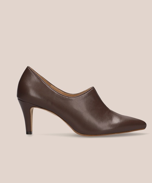 MAMIAN（マミアン）の「フロントスリット ブーティー (7.0cmヒール)（ブーツ・レディース・ブラック/ブラウン/アイボリー/レンガ/モカ・22.5cm/23.5cm/24.5cm/23.0cm/24.0cm/22.0cm）」の16枚目の写真