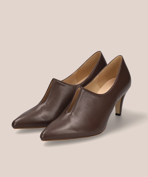 MAMIAN（マミアン）の「フロントスリット ブーティー (7.0cmヒール)（ブーツ・レディース・ブラック/ブラウン/アイボリー/レンガ/モカ・22.5cm/23.5cm/24.5cm/23.0cm/24.0cm/22.0cm）」の20枚目の写真