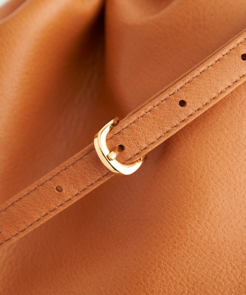 PR01.（ピーアールワン）の「KIYOKAWA ZITA Shoulder pochette（ショルダーバッグ・レディース・ブラック/オリーブ/アイボリー/キャメル・FREE）」の7枚目の写真