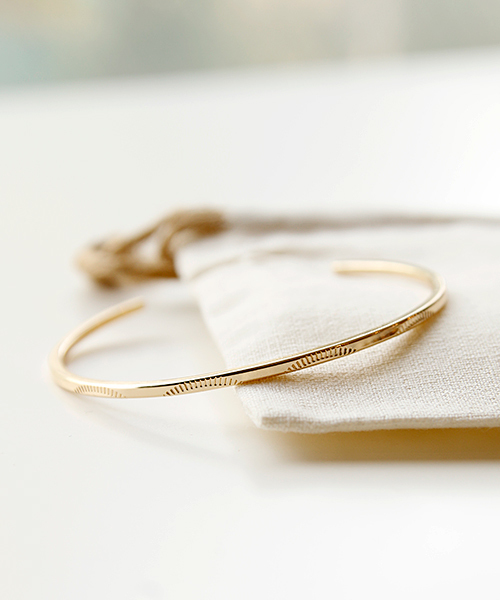 VIBGYOR（ヴィブジョー）の「VIBGYOR　Select／ブラスバングル/BRASS BANGLE/インディアンジュエリー（バングル/リストバンド・メンズ・A/B/C/D/E/F/G/H・FREE）」の3枚目の写真