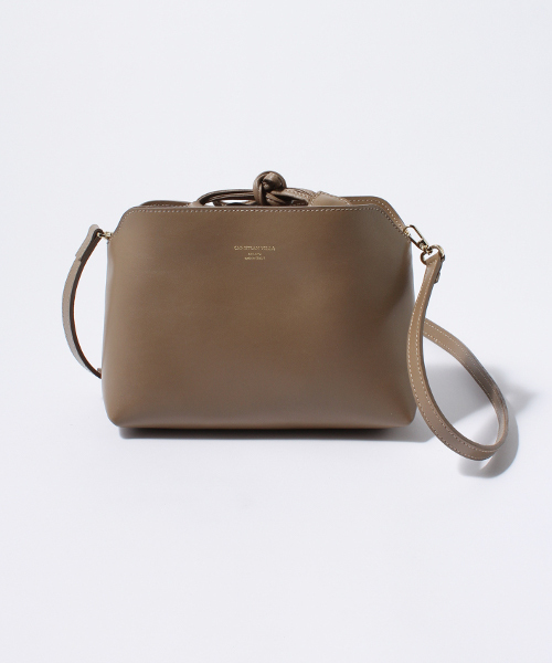 Spick & Span(スピックアンドスパン)の「CHRISTIAN VILLA レザーポシェット(ショルダーバッグ・レディース・ブラック/グレー/ベージュ・FREE)」の5枚目の写真