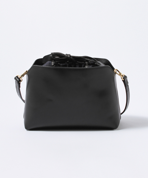 Spick & Span(スピックアンドスパン)の「CHRISTIAN VILLA レザーポシェット(ショルダーバッグ・レディース・ブラック/グレー/ベージュ・FREE)」の9枚目の写真