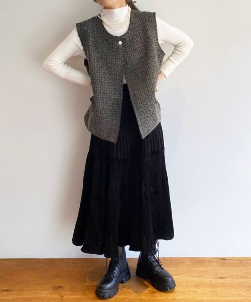 ur,Melty（ユアメルティー）の「プリーツティアードスカート（スカート・レディース・ブラック・FREE）」の7枚目の写真