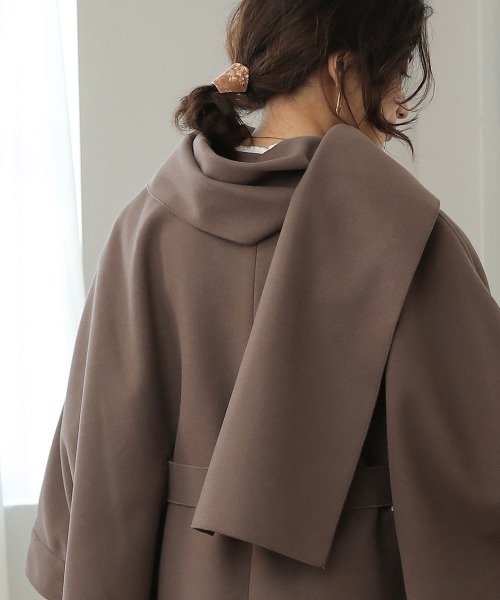 Bou Jeloud（ブージュルード）の「ナローラインポンチョコート