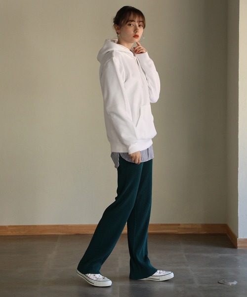 aity（アイティ）の「セルフカット対応 せセミフレアプリーツパンツ（その他パンツ・レディース・ダークグリーン/ブラック/アイボリー/マスタード/ピンク/テラコッタ・M）」の10枚目の写真