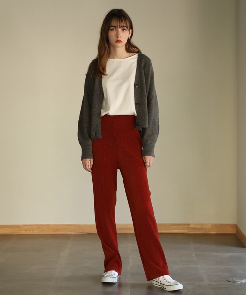 aity（アイティ）の「セルフカット対応 せセミフレアプリーツパンツ（その他パンツ・レディース・ダークグリーン/ブラック/アイボリー/マスタード/ピンク/テラコッタ・M）」の13枚目の写真