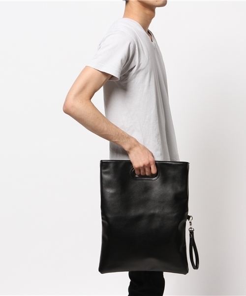 MK MICHEL KLEIN HOMME (エムケーミッシェルクランオム)の「バイカラークラッチバック(クラッチバッグ・メンズ・ブラック/ネイビー/キャメル・FREE)」の8枚目の写真