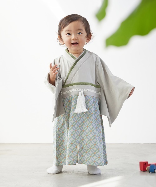 devirock（デビロック）の「袴 2WAYロンパース（着物・キッズ・ピンク/ライトグレー・70cm/80ｃｍ）」の2枚目の写真