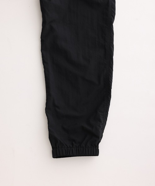 WILD LIFE TAILOR Adam et Rope'(ワイルドテーラーアダムエロペ )の「【WILD LIFE TAILOR】タスランナイロン ジョガーパンツ(その他パンツ・メンズ・ブラック/イエロー系その他3・M/L)」の7枚目の写真