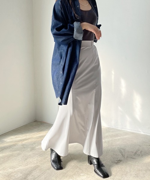 PAGEBOY（ページボーイ）の「WEB限定アイテム / ストレッチマーメイドスカート（スカート・レディース・ブルー/ブラック/カーキ/グレイッシュベージュ・FREE/S）」の3枚目の写真