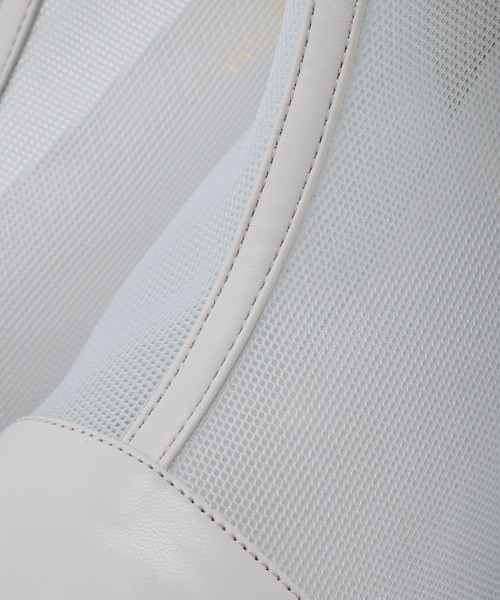 one after another NICE CLAUP（ワンアフターアナザーナイスクラップ）の「シアーショートブーツ（ブーツ・レディース・アイボリー/グレー/ホワイト・SMALL/MEDIUM/LARGE）」の4枚目の写真