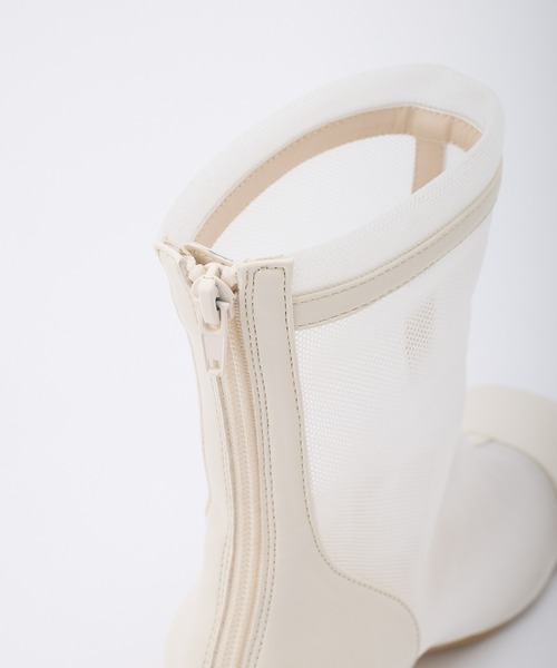 one after another NICE CLAUP（ワンアフターアナザーナイスクラップ）の「シアーショートブーツ（ブーツ・レディース・アイボリー/グレー/ホワイト・SMALL/MEDIUM/LARGE）」の11枚目の写真