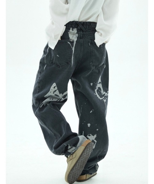 FANCY CLUB(ファンシークラブ)の「韓国ブランド NASTY FANCY CLUB ナスティーファンシークラブ VLINDER PRINTED PANTS 蝶々 プリント デニムパンツ ジーンズ ジーパン ワイドデニムパンツ 韓国ファッション 韓国ストリート ストリートファッション(デニムパンツ・レディース・ブラック/ブルー・S/M)」の8枚目の写真